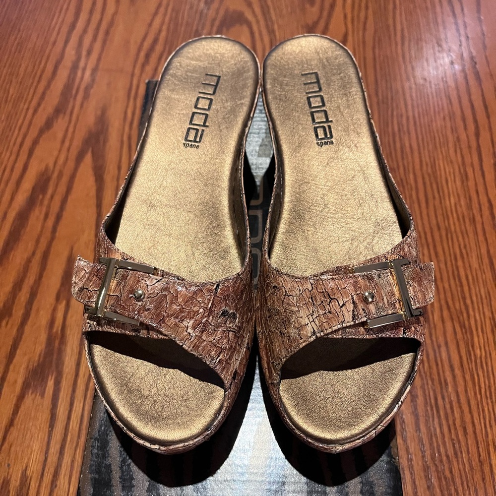 NIB Moda Tan/Cork Platform Sandals, Size 8